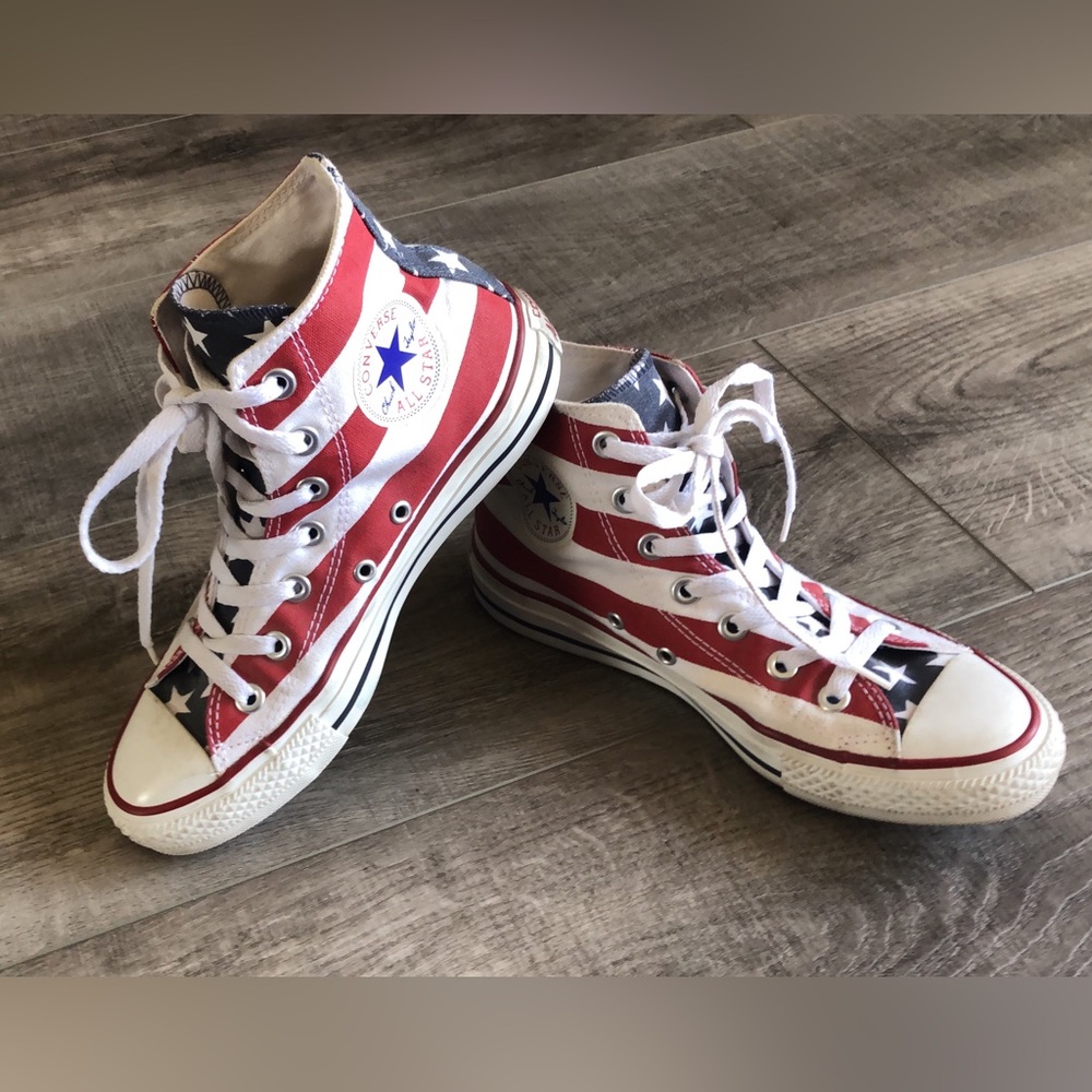 AMERICAN 🇺🇸 FLAG Converse. Size 7